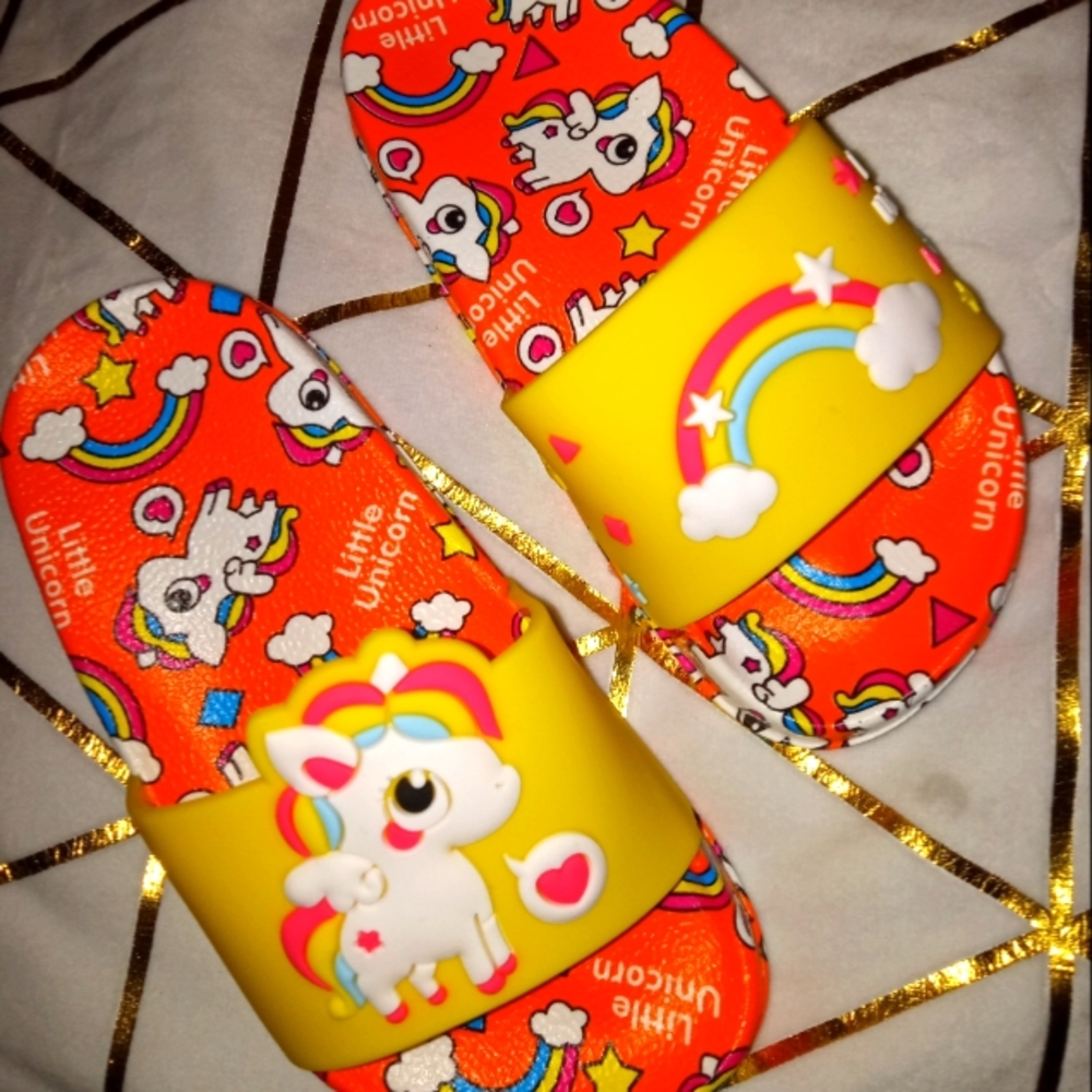 Unicorn slides size 24 months